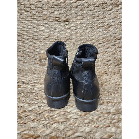 Nurture Women's Booties Boot Black Ankle Wedge Stretch Zip Leather Size 7 M - Picture 8 of 11
